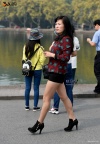 热裤肉丝美腿高跟美女2