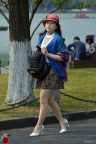 帽子短裙肉丝美腿高跟少妇（转帖谭氏街拍）