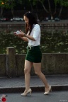 绿色短裙肉丝美腿少妇（转帖谭氏街拍）