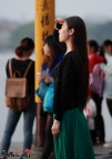 西湖边上的长发美女