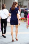 蓝色包臀裙裸腿高跟少妇